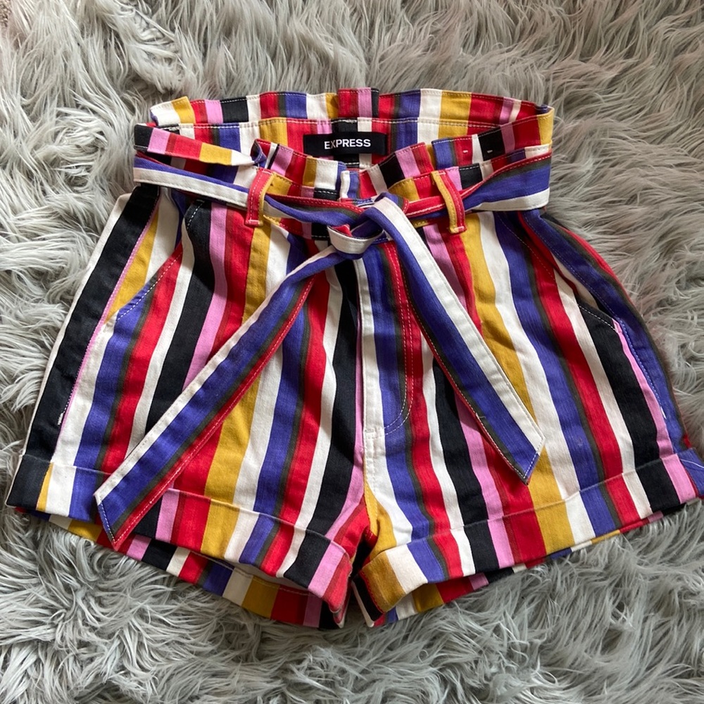 Express Striped High-Rise Shorts (Size 10